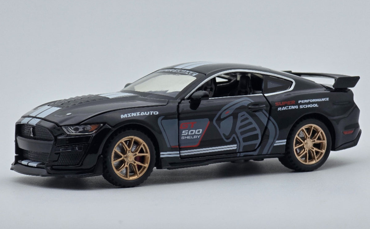 Ford Mustang Shelby GT500 1:24 Diecast Model diecast scale model car